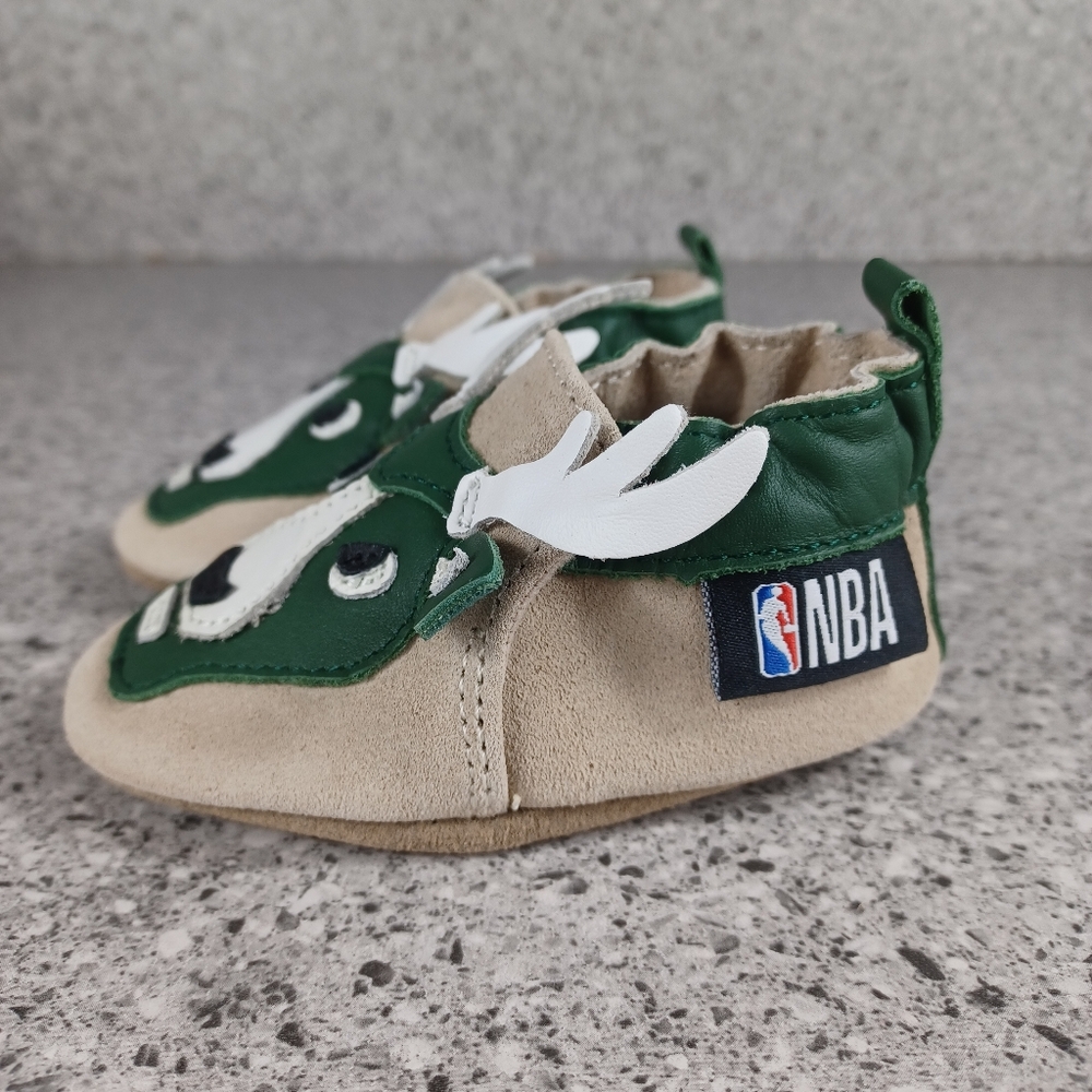 NBA Milwaukee Bucks Robeez Infant Baby Soft Shoes 0-6 months or 12-18 months - Picture 6 of 13